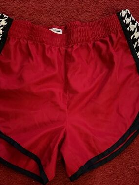 Women’s Mudpie Houndstooth Athletic Shorts